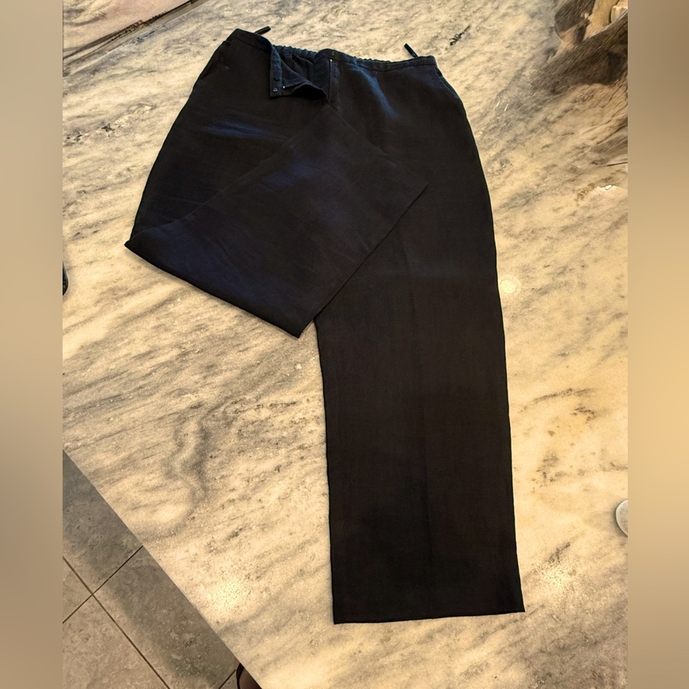 Eileen Fisher Black 100% linen petite large slacks